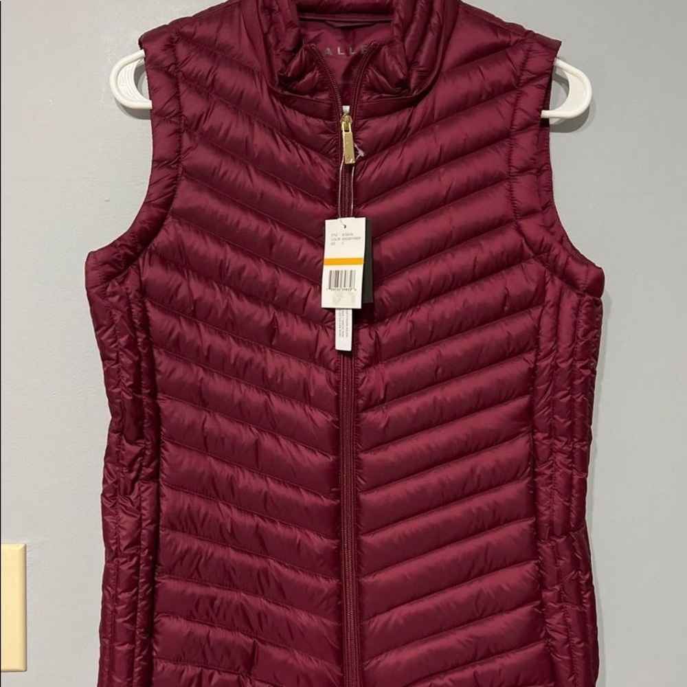 Gallery Maroon Vest